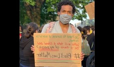 CJ·桑尼，20岁，在波士顿黑人的命也是命抗议活动中 